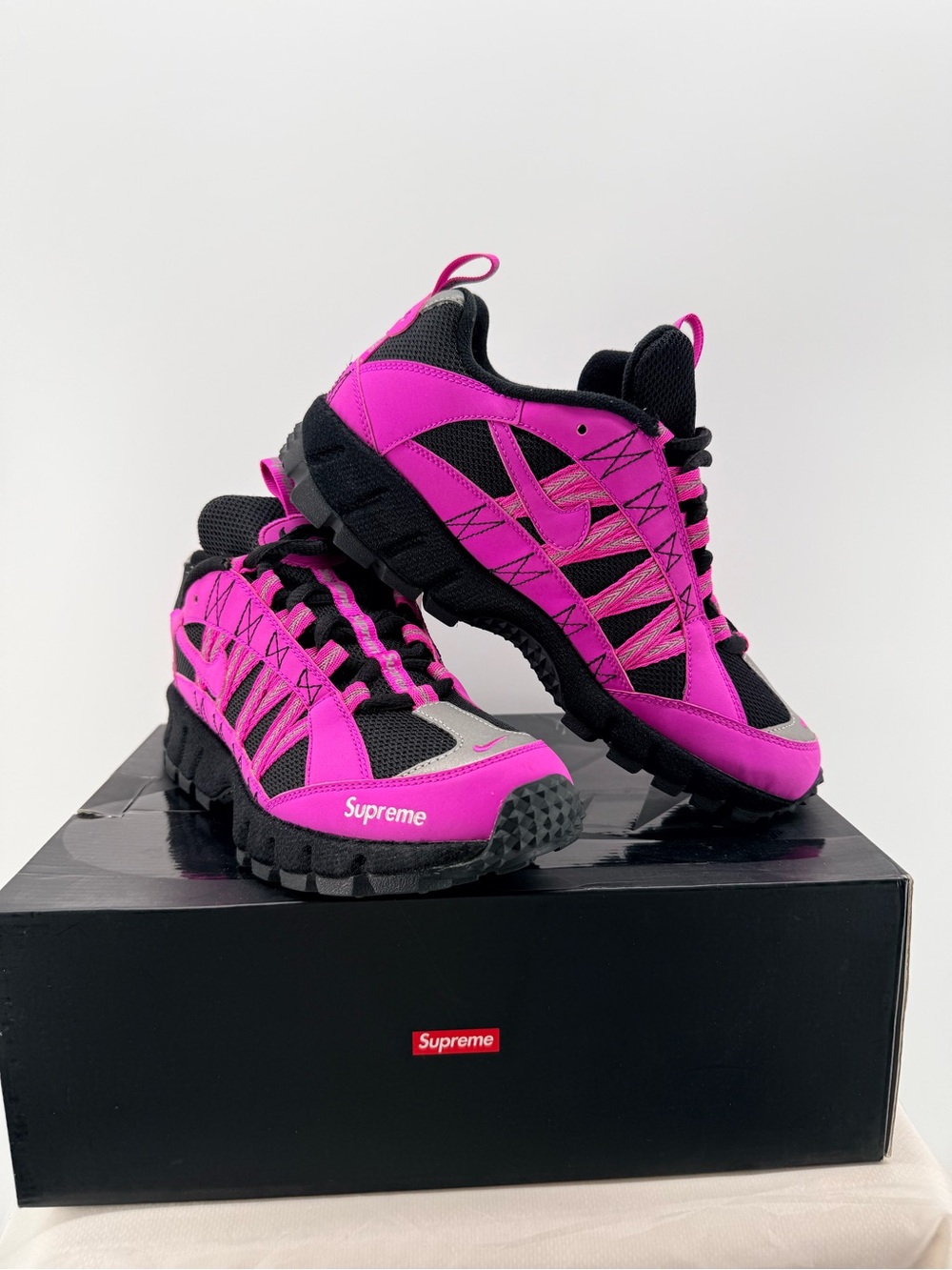 Nike Air Humara ‘17 x Supreme Pink Size 9.5W/8M🔥 Worn Once Clean